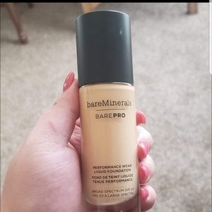 BAREMINERALS barepro foundation